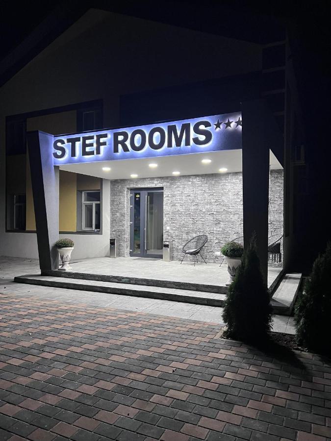 Stef Rooms Tirgu Frumos Екстериор снимка